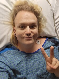 selfie after surgery pic.jpg