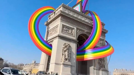 Arc-en-ciel-de-Triomphe-Paris-Ian-Padgham.png