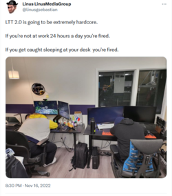 dirty office desk.PNG