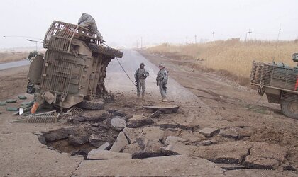 Buried_IED_blast_in_2007_in_Iraq.jpg