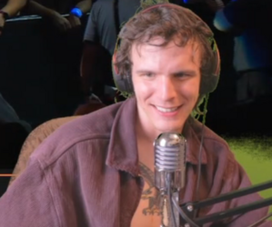 AGP smirk.png