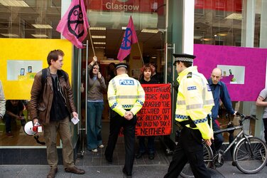 1280px-June_30_Glasgow_Vodafone.jpg