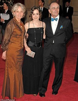 36321350-9006579-Family_first_The_Juno_star_pictured_with_his_parents_at_the_2008-a-2_16069137...jpg