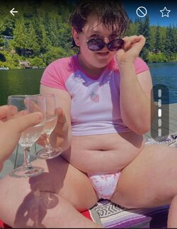 Screenshot_20230804_063737_Grindr.jpg