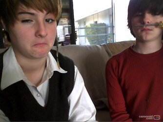 ella hollywood with older sister 2012.jpg