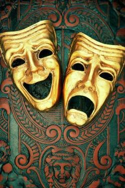 golden-comedy-and-tragedy-masks-on-david-muir.jpg