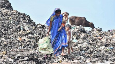 poverty-india-gty-rc-201008_1602163010402_hpMain_16x9_992.jpg