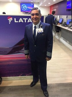 ivan-andaur-piloto-de-latam--1149x1536.jpeg
