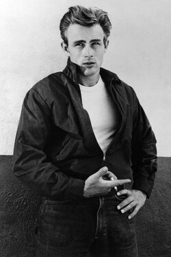 hbz-hottest-men-james-dean-gettyimages-74259003.jpg