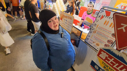 VS--YouTube-TRYINGSTREETFOODATJODDFAIRSNIGHTMARKETBANGKOK-12’02”.jpg