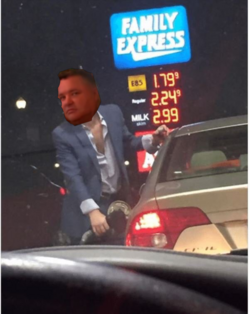 EJ-1MH7X0AInT82.png