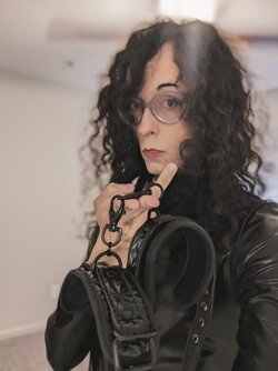 77809809.jpg