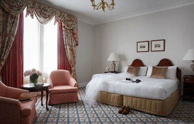 hotel windsor.jpg