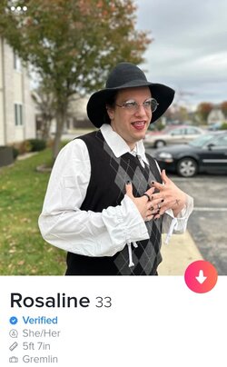 Screenshot_20231011_071923_Tinder.jpg