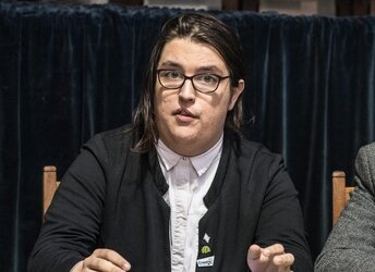 Aimee-Challenor-Reddit-736x535.jpg
