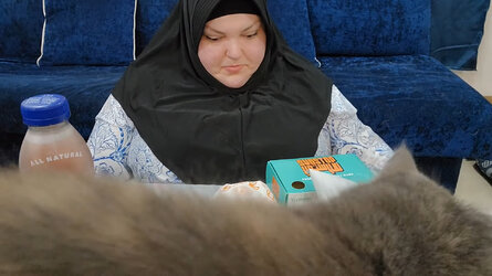 VS--YouTube-TUNASUBBUFFALOCHICKENBITESANDCHIPSMUKBANG-0’44”.jpg