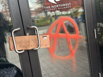 Port_of_Tacoma_Protest_pic4.jpeg