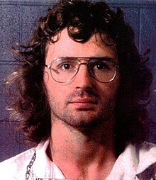 220px-David_koresh.jpg