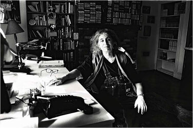 Andrea-Dworkin-in-her-study-in-Brooklyn-October-2003.-Photo-by-John-Goetz..jpg