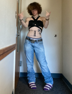 F8_fTfDXIAIn_sW.png