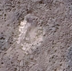 Zoom on Grave.jpg
