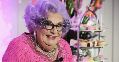 dame edna.png