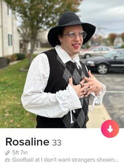 Screenshot_20231123_220811_Tinder.jpg