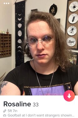Screenshot_20231123_220839_Tinder.jpg