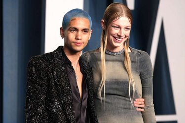 Dominic-Fike-and-Hunter-Schafer.jpg
