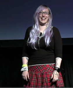 Zoe_Quinn,_September_2015_(1)_cropped.jpg