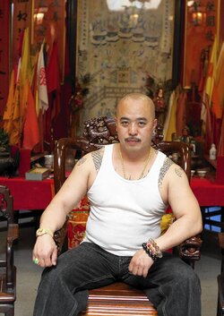 la-la-me-raymond-shrimp-boy-chow-3-jpg-20140327.jpg