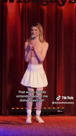 Flounce.gif