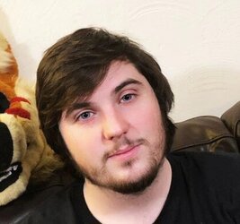 800px-Kero_The_Wolf_Real_Life_Appearance.jpg