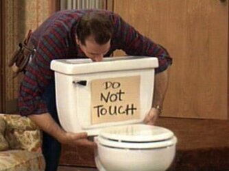 Al_Bundy_Married_With_Children_Ferguson_Toilet-690722135.jpg
