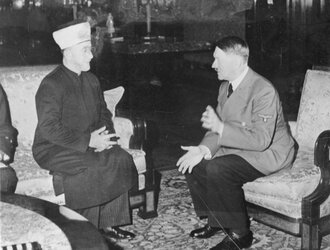 Amin_al_Husseini_and_Adolf_Hitler.jpg