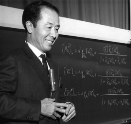 Gilbert-Ning-Ling-Image-courtesy-of-the-Ling-Family-Collection.png