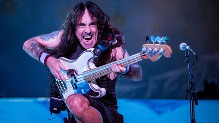 steve harris gurning.jpg