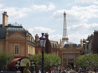 1024px-Epcot_-_France_pavilion_-_cropped.jpg