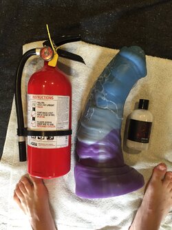 giga dildo 1.jpg giga dildo 1.jpg