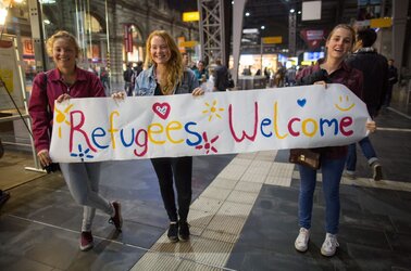 refugees welcome.jpg
