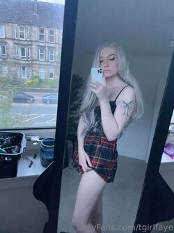 1bec47bb86132a7612f4930781348bfaa15214cb570e70b277c5c3f72a9bf74a.jpg