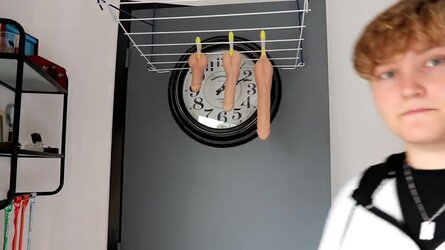 Hanging.jpg