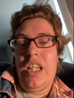 annaconda teef.PNG