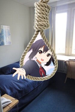 C9ZC2etUwAAF7bs.jpg