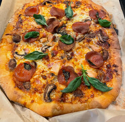 Pizza2.jpg
