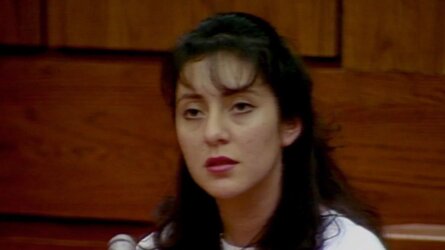 190207145536-lorena-bobbitt-amazon.jpg