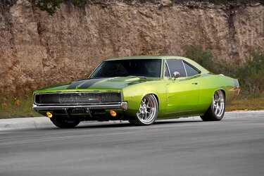 013-1968-dodge-charger-green-restomod-profile.jpg