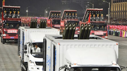 Rocket-luancher-truck-north-korea.jpg