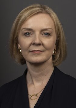 Official Portrait of Liz Truss.jpg
