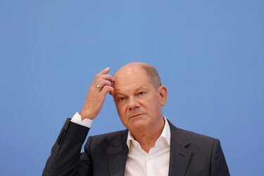 berlin-germany-german-chancellor-olaf-scholz-arrives-to-speak-to-the-media-at-a-press.jpg